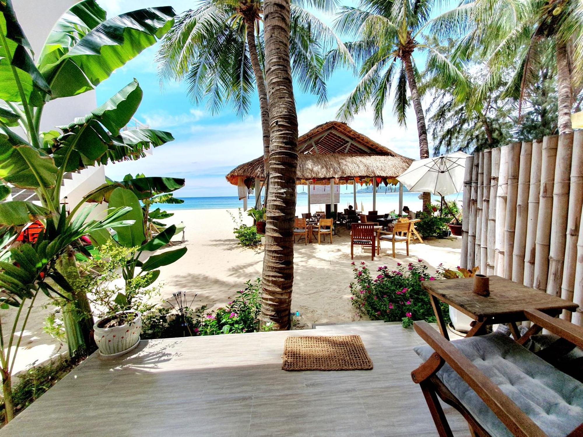 Lucky Spot Beach Bungalow Song Cau Ngoại thất bức ảnh