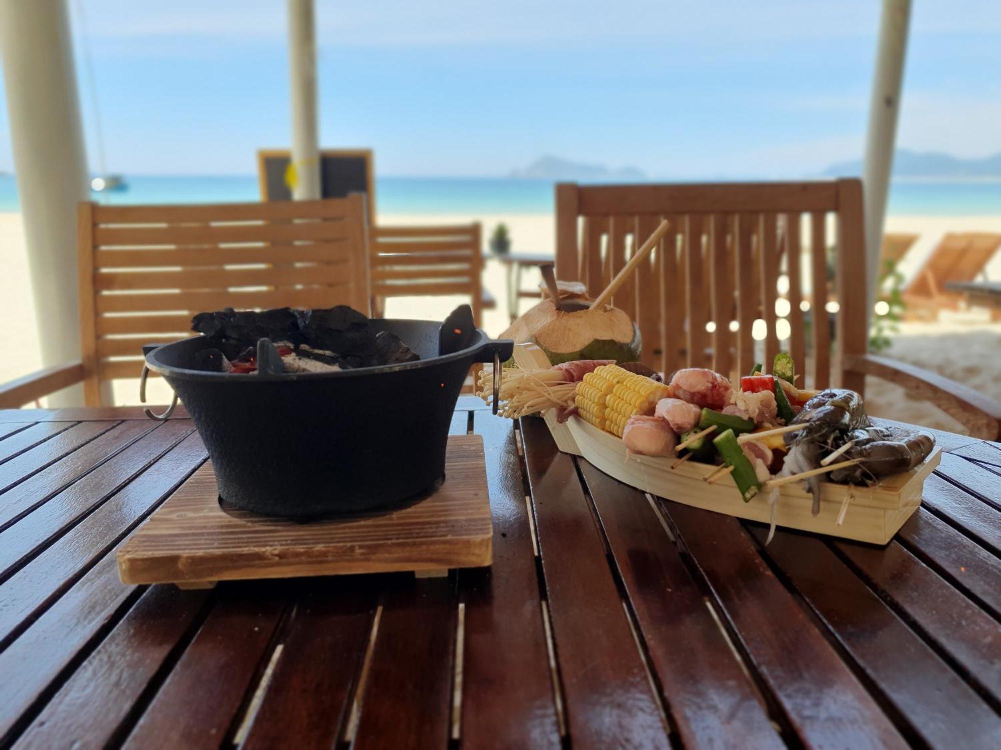 Lucky Spot Beach Bungalow Song Cau Ngoại thất bức ảnh