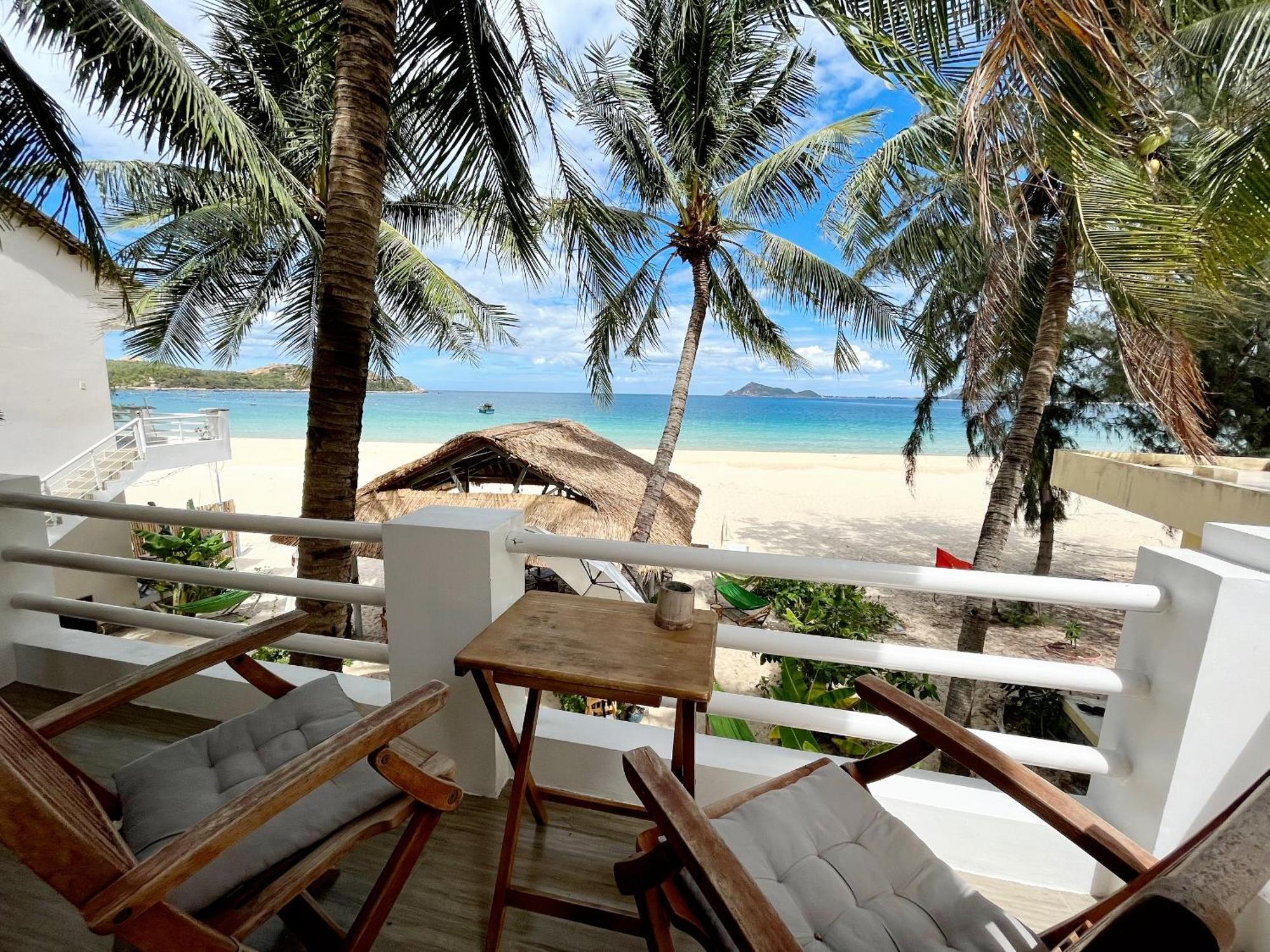 Lucky Spot Beach Bungalow Song Cau Ngoại thất bức ảnh