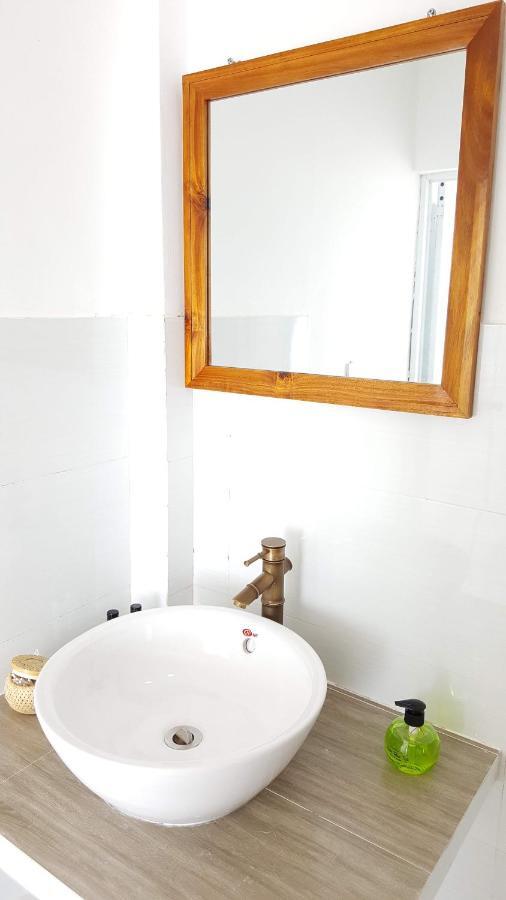 Lucky Spot Beach Bungalow Song Cau Ngoại thất bức ảnh